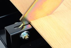 Robust, wear-resistant blade